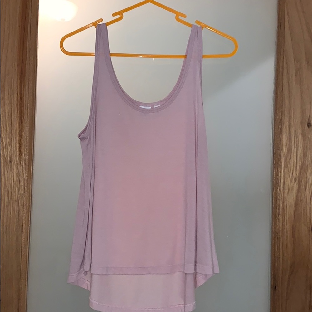 Cute light pink t-shirt